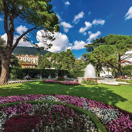 Apartments Croatia Рийека Екстериор снимка