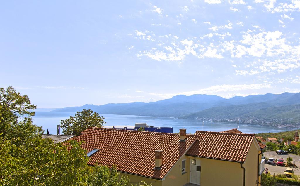Apartments Croatia Рийека Екстериор снимка